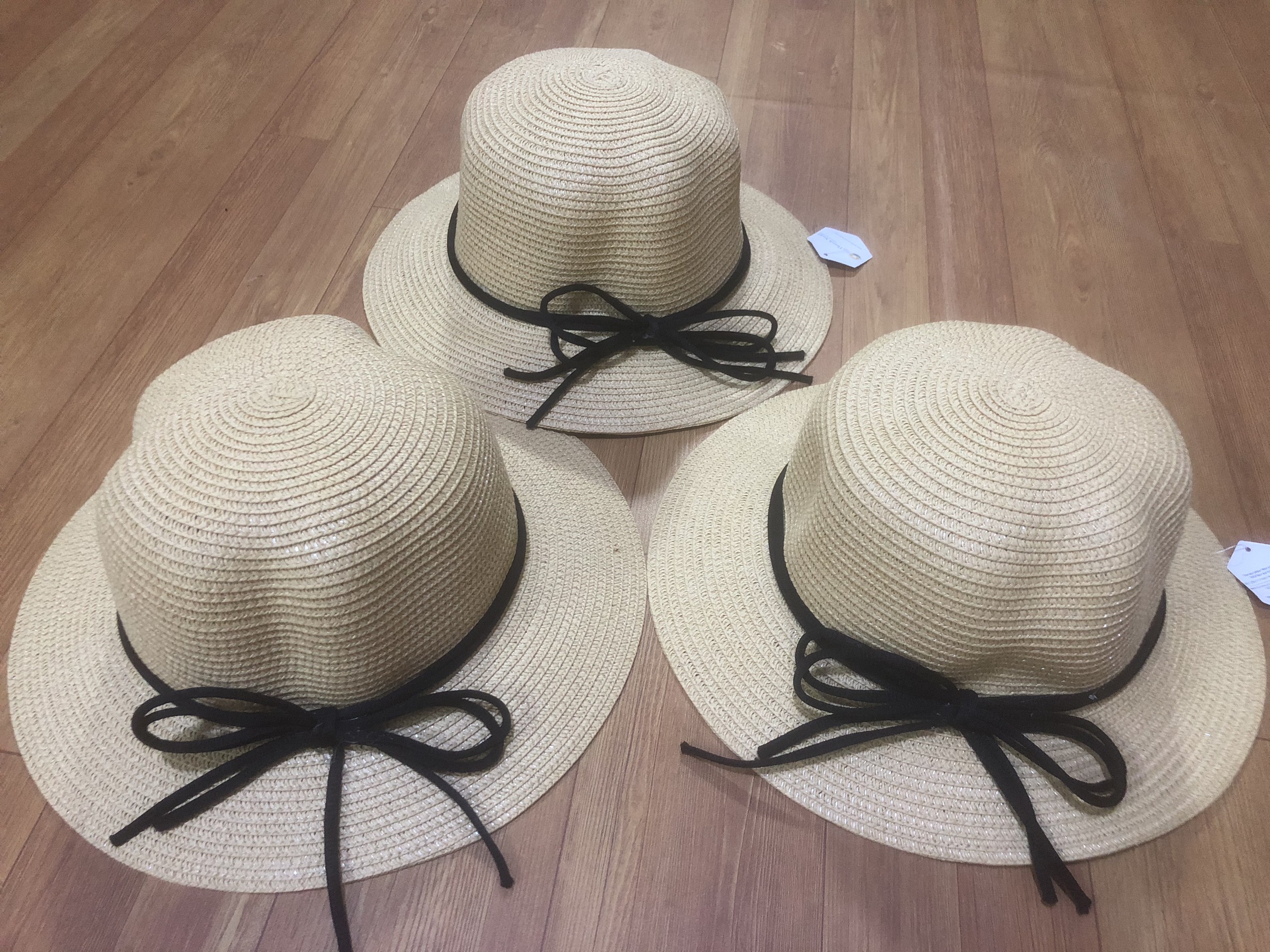 Nón cối vintage đi biển nữ