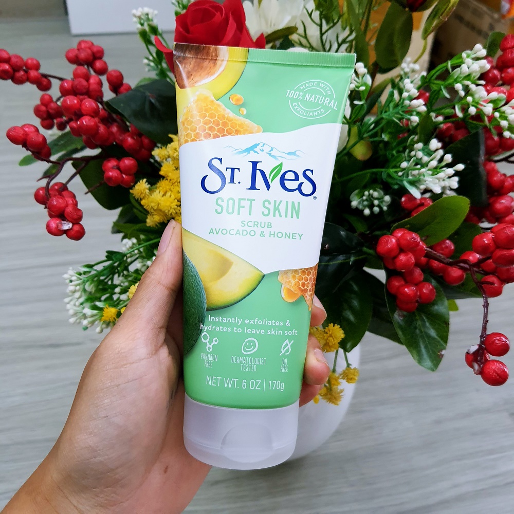 Sữa rửa mặt tẩy da chết st.lves