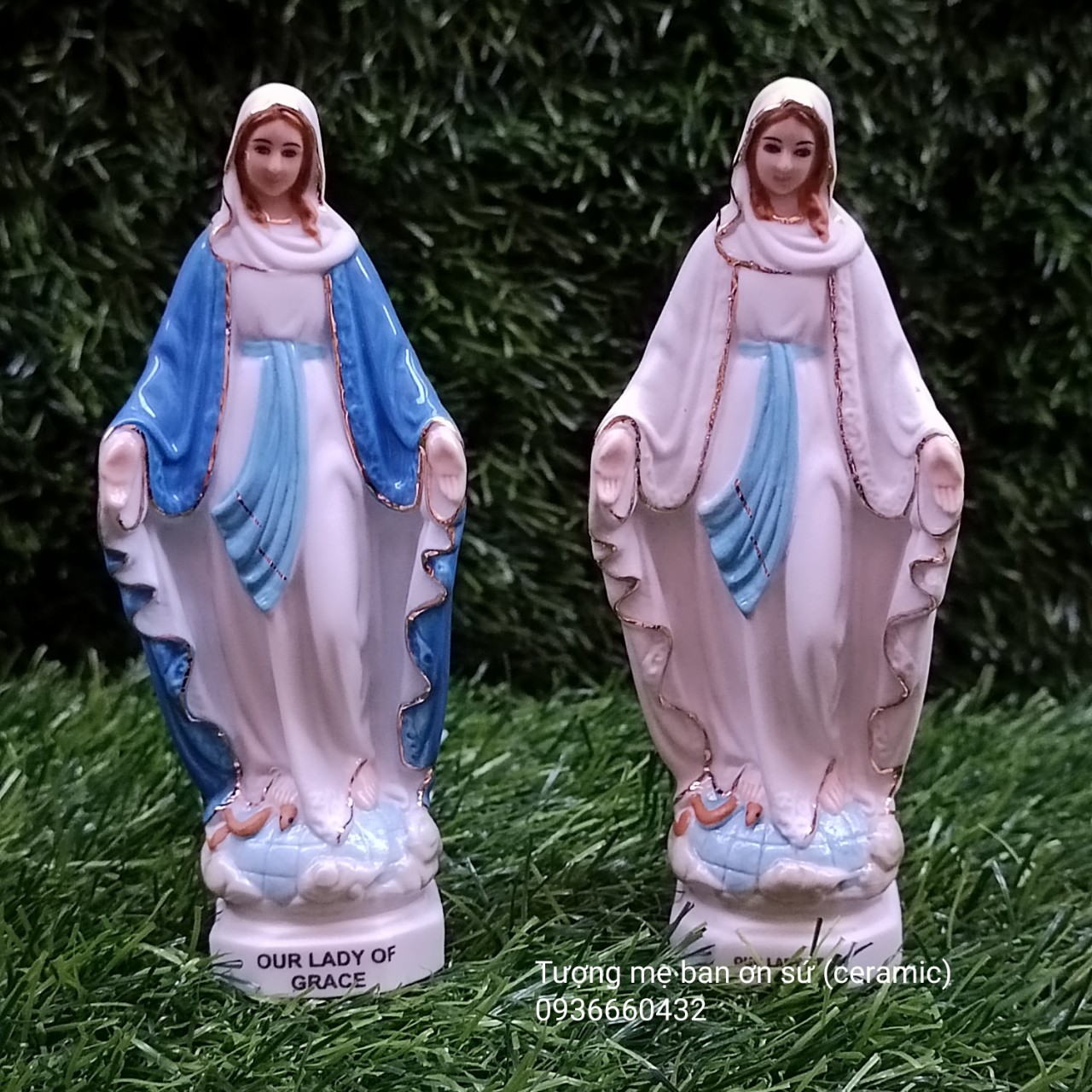 Tượng Đức Mẹ Ban ơn gốm sứ ceramic 13cm màu xanh hoặc trắng - tượng trang trí xe hơi