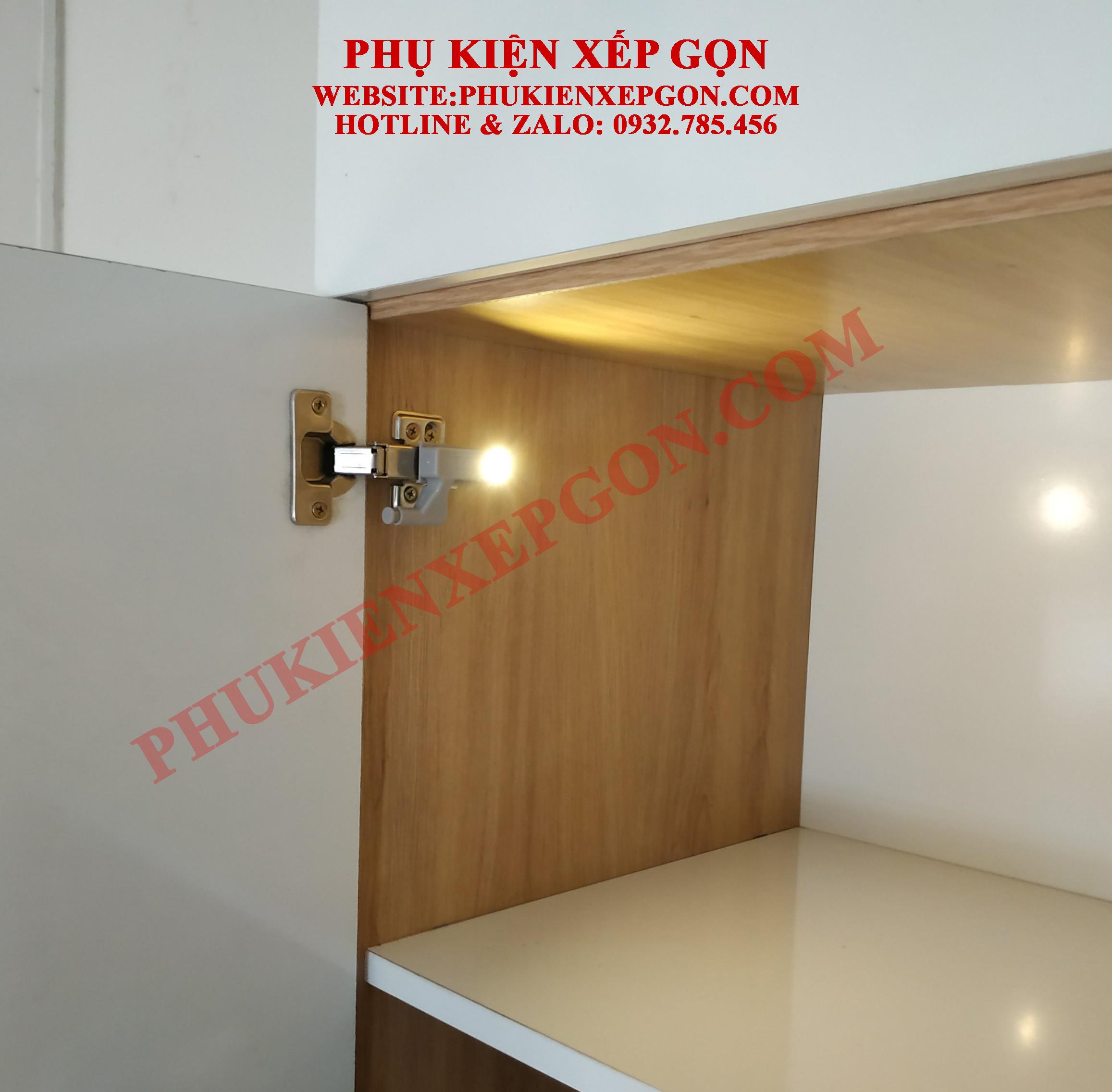 ĐÈN LED DÙNG CHO BẢN LỀ TỦ