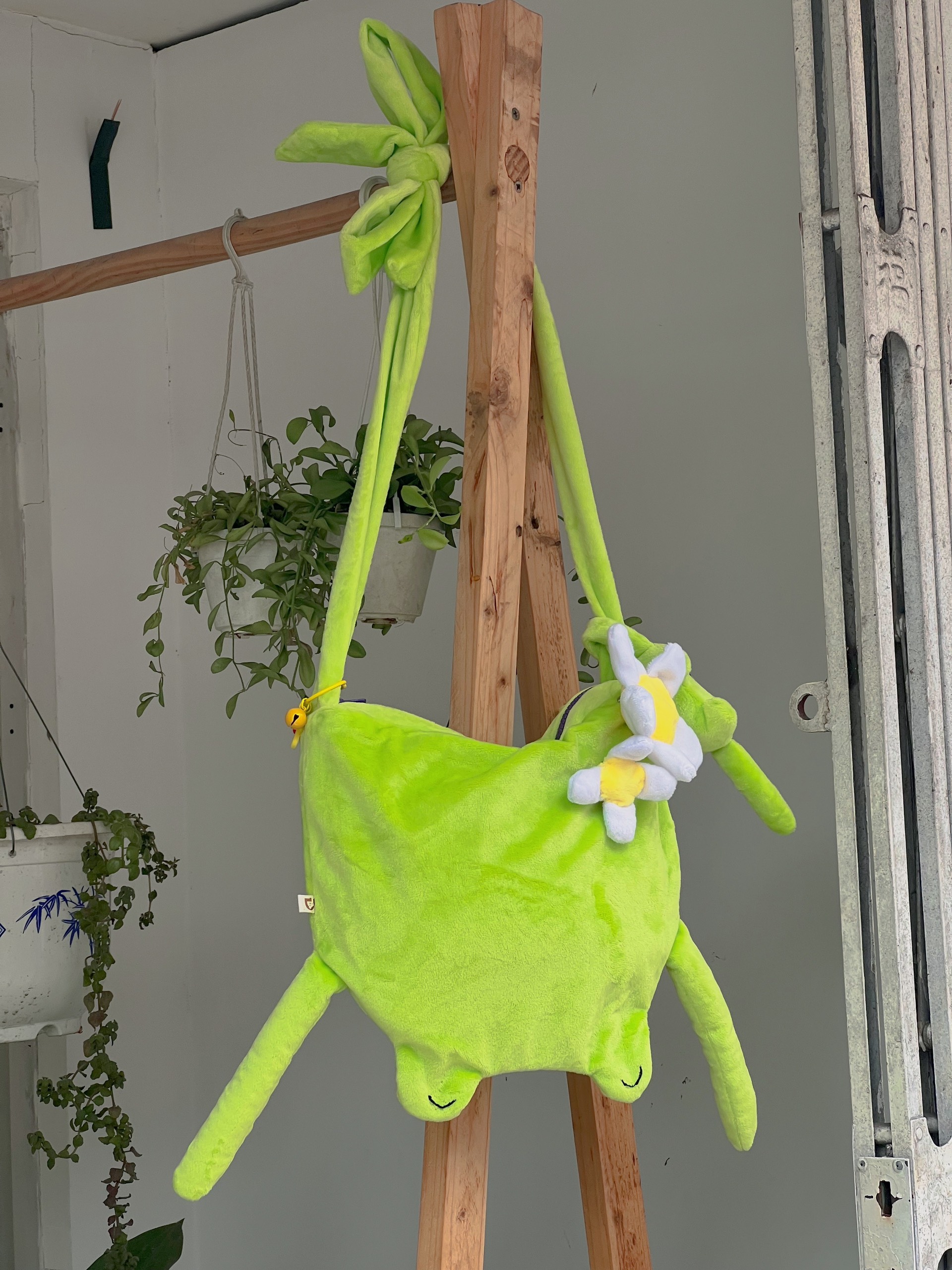 Túi Ếch Lộn Mèo Dễ Thương quai dài 70cm - gấu bông đình may