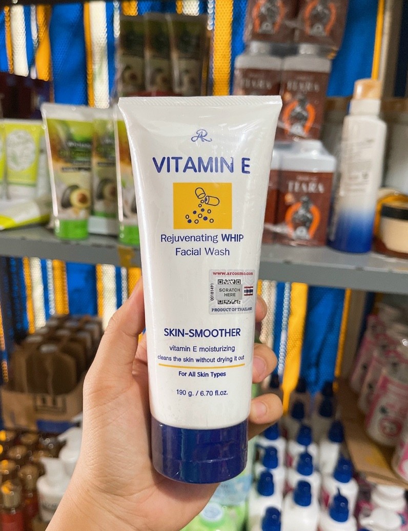 Sữa rửa mặt vitamin e aron thái lan 190g