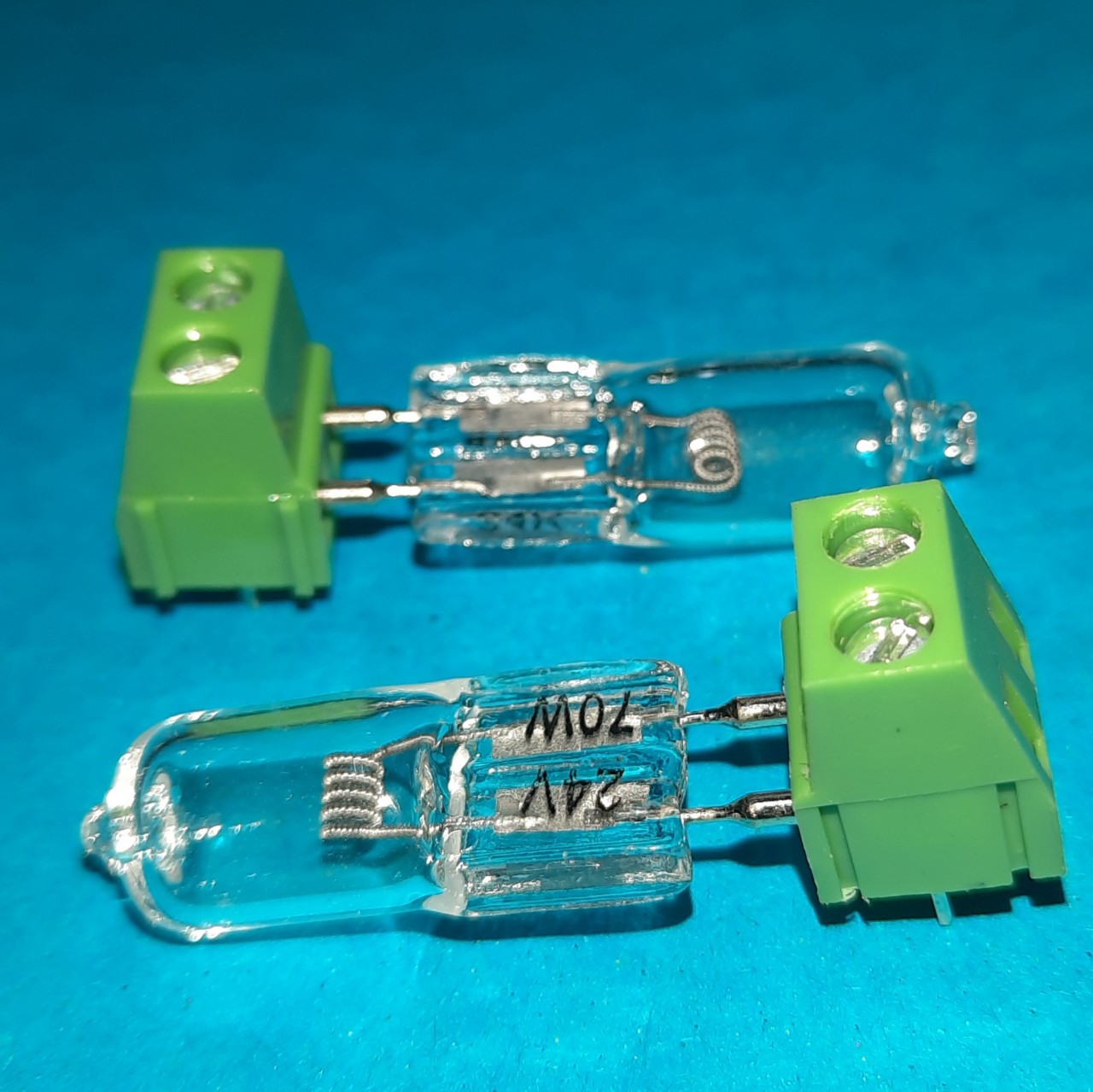 BÓNG ĐÈN BẢO VỆ LOA TREBLE, TRUNG - BỘ 2 CÁI TẶNG TRẠM NỐI (loại rất tôt)