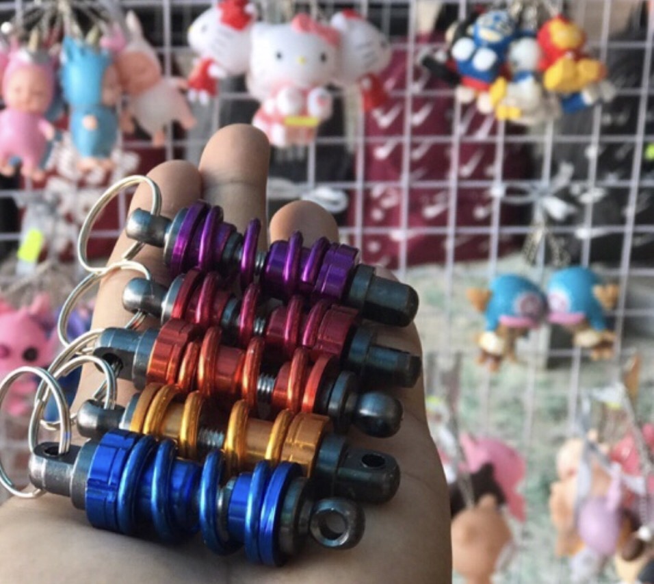 [HCM]MÓC KHÓA HÌNH PHUỘC NHÚN Thủy Tiên Racing