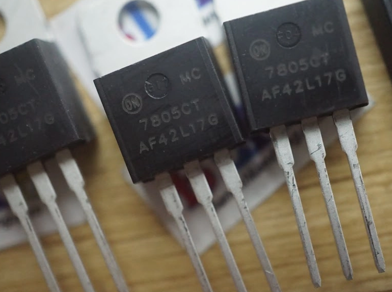 Ic nguồn 7805ct 7805 mc7805 to-220 chính hãng on