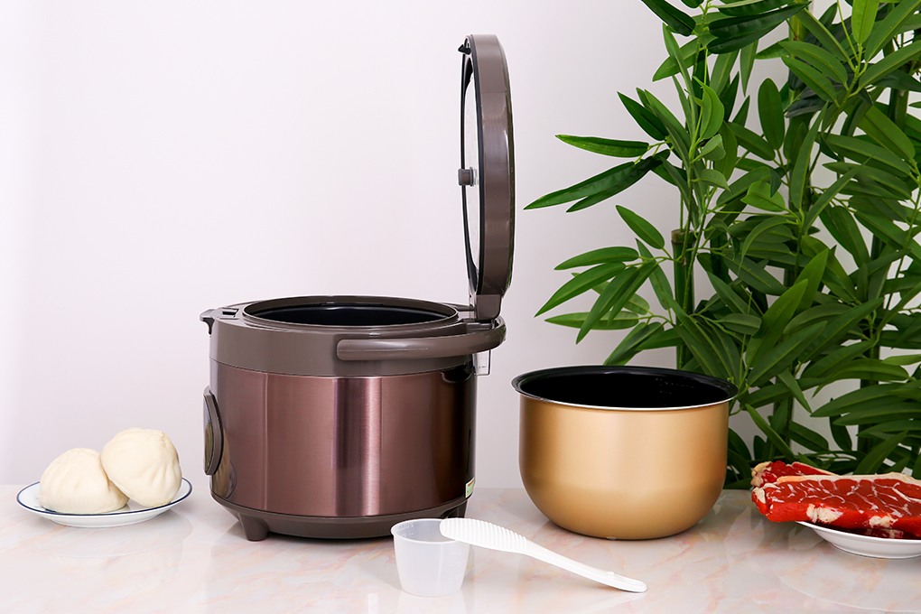 Nồi cơm nắp gài Kangaroo 1.8 lít KG18R2 số lượng có hạn