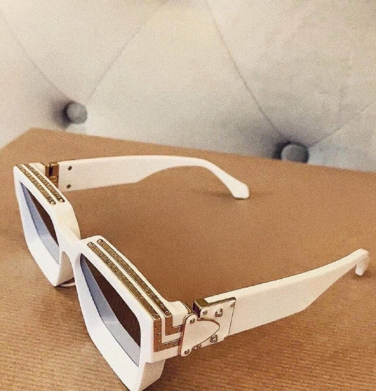 Mắt Kính Râm Chống Nắng Nam Nữ Kính Mắt Thời Trang Mặt Vuông Màu Trắng Trẻ Trung