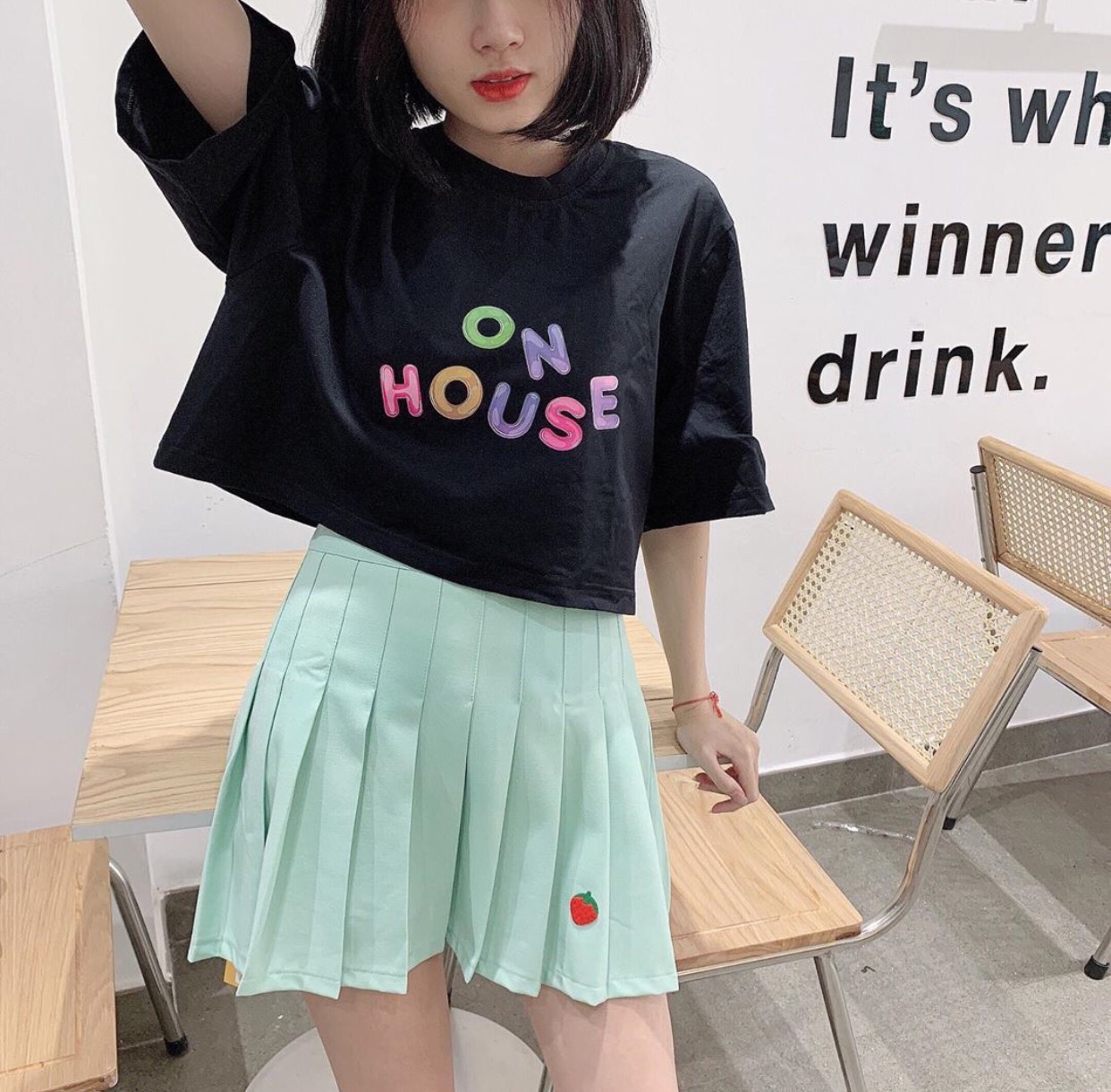 Áo croptop Nữ màu Hồng nhạt (in ON HOUSE)