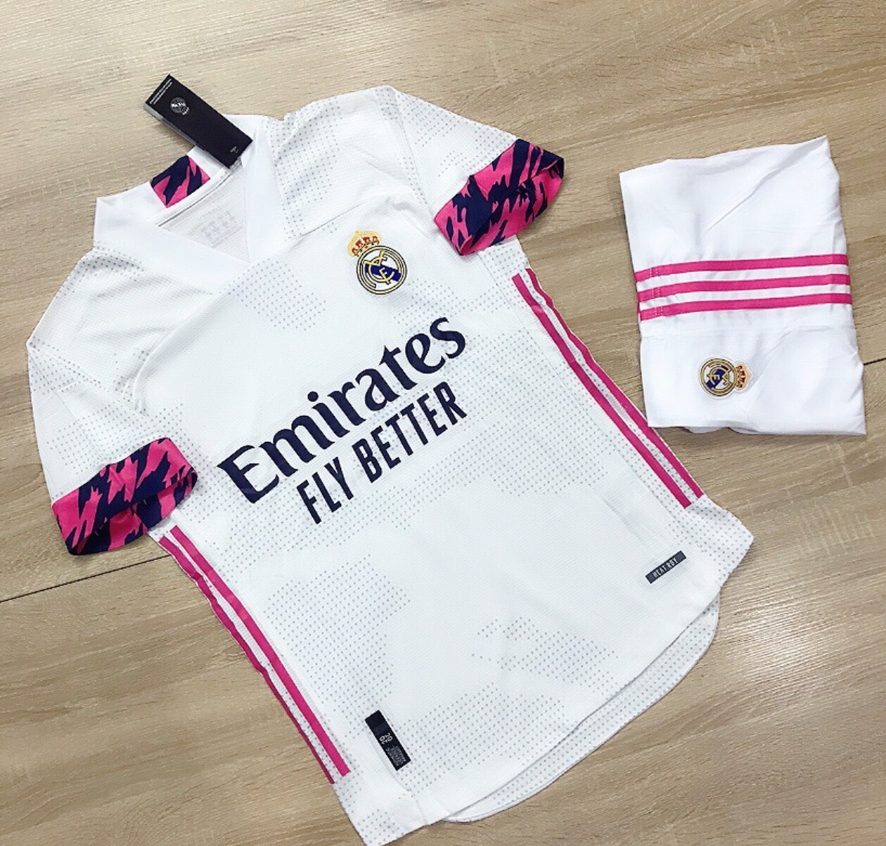 Áo bóng đá cao cấp CLB Real Madrid hàng Thailand, vải cực chất