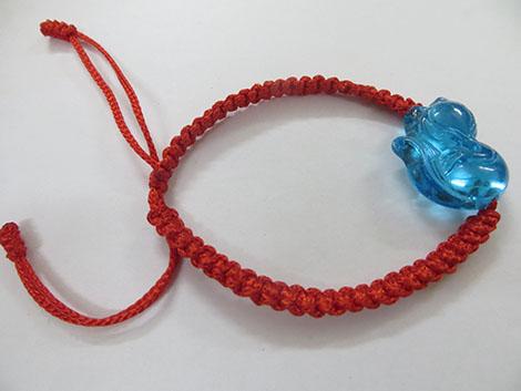 Vòng tay Hồ ly đuôi ngắn Xanh dương kết dây dủ đỏ - Vòng tay phong thủy