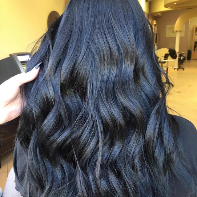 Thuốc nhuộm tóc KELLA 2/8 màu xanh dương đen sẽ giúp bạn có được mái tóc hoàn hảo như mong muốn. Về màu sắc, nó không chỉ độc đáo mà còn là một xu hướng mới, giúp tăng thêm sự tự tin, cá tính cho người sử dụng. Hãy xem những hình ảnh đẹp về thuốc nhuộm tóc KELLA 2/8 màu xanh dương đen để tìm hiểu thêm thông tin.