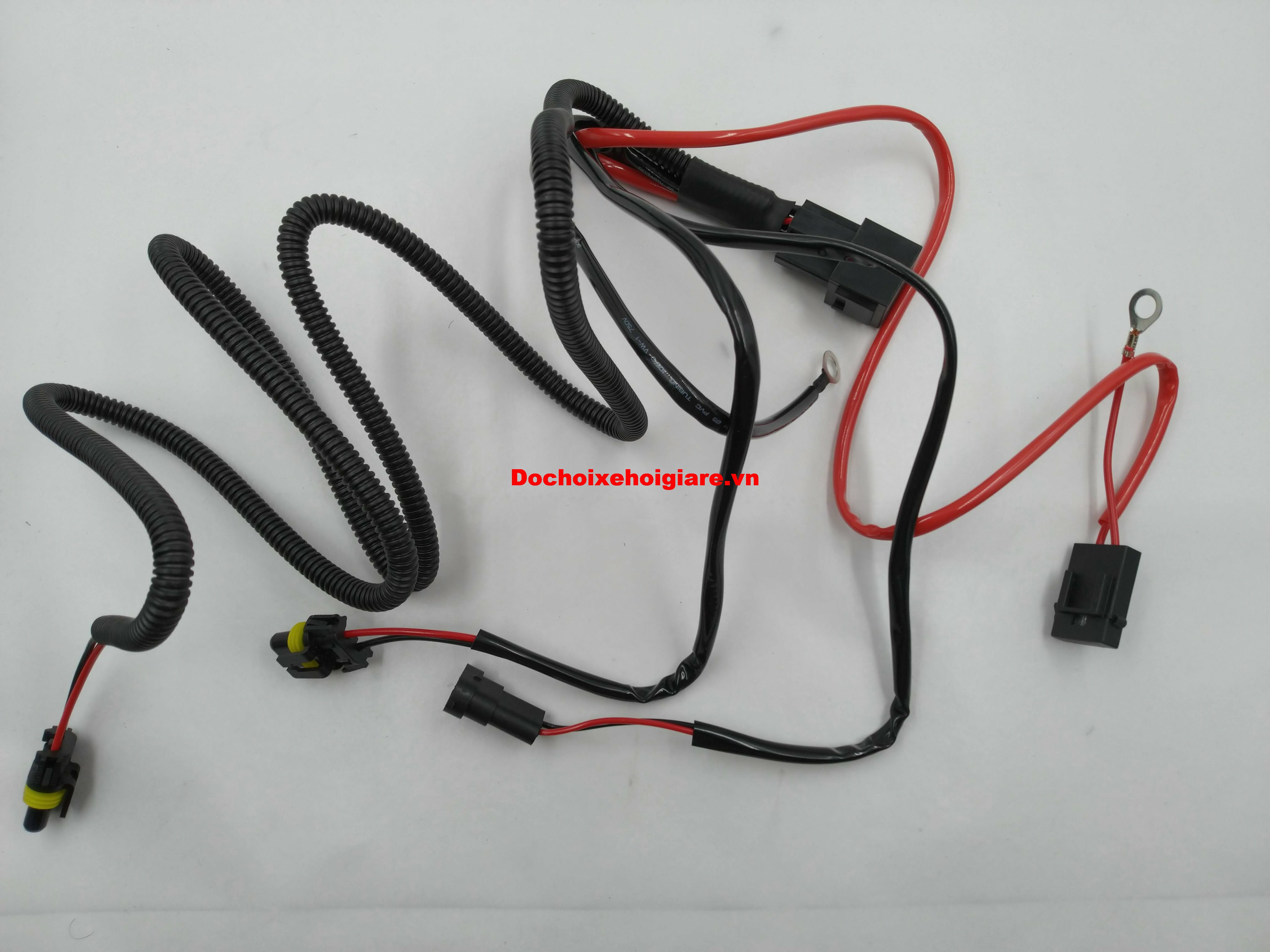 Rơ le dây giật độ đèn ô tô h1, h7, H11, 9005, 9006, 9012 (hàng loại 1). Công suất chịu tải 40A, cầu chì bảo vệ chống quá tải 25A. Dây điện đồng nguyên chất mạ kẽm