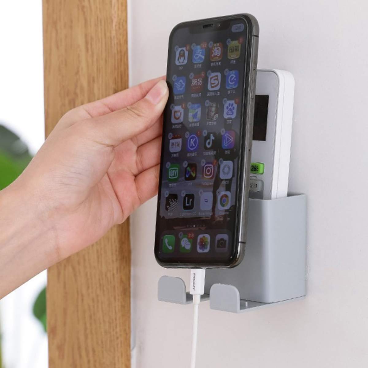 Hộp để remote, giá đỡ điện thoại khi sạc, treo đồ dán tường tiện lợi (kích thước 6,6x6x3,5cm)