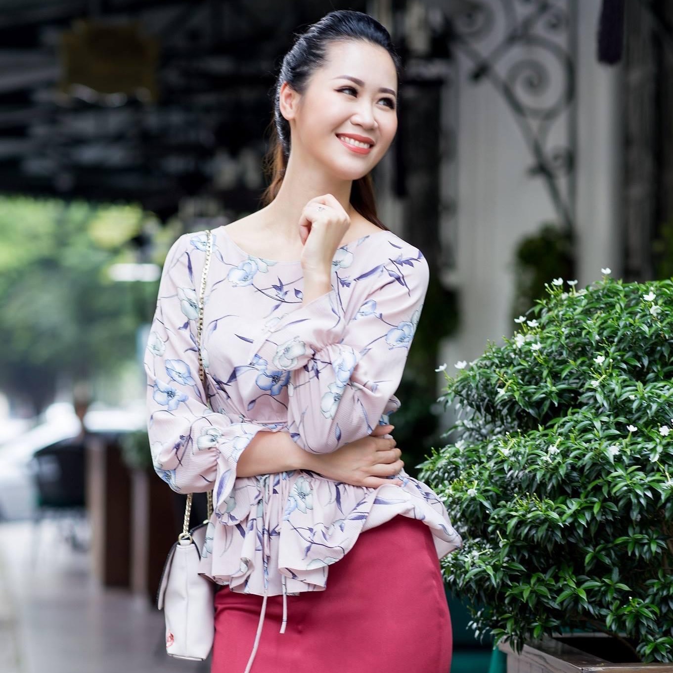Áo sơ mi hoa bèo gấu elise