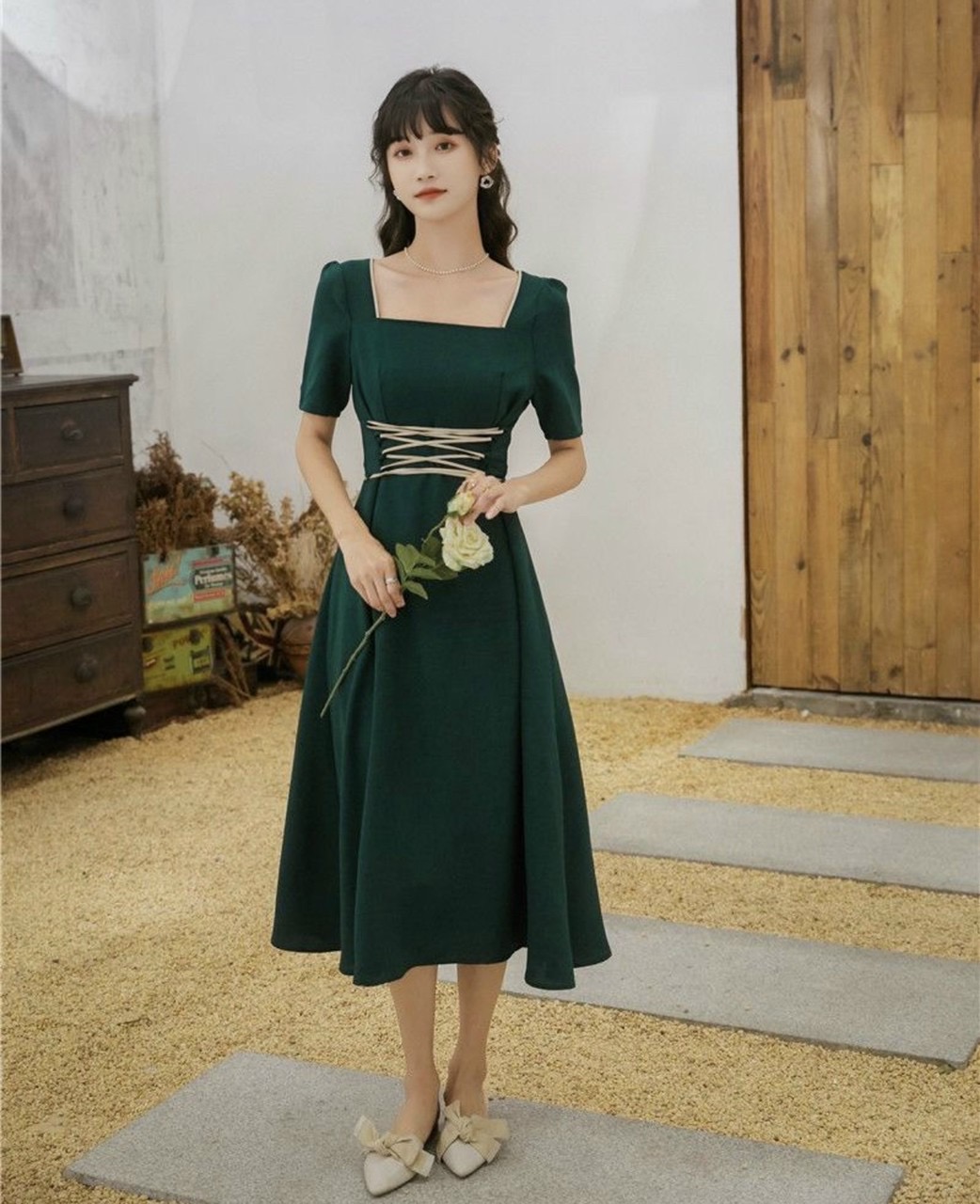 Đầm xanh lính đan dây kem