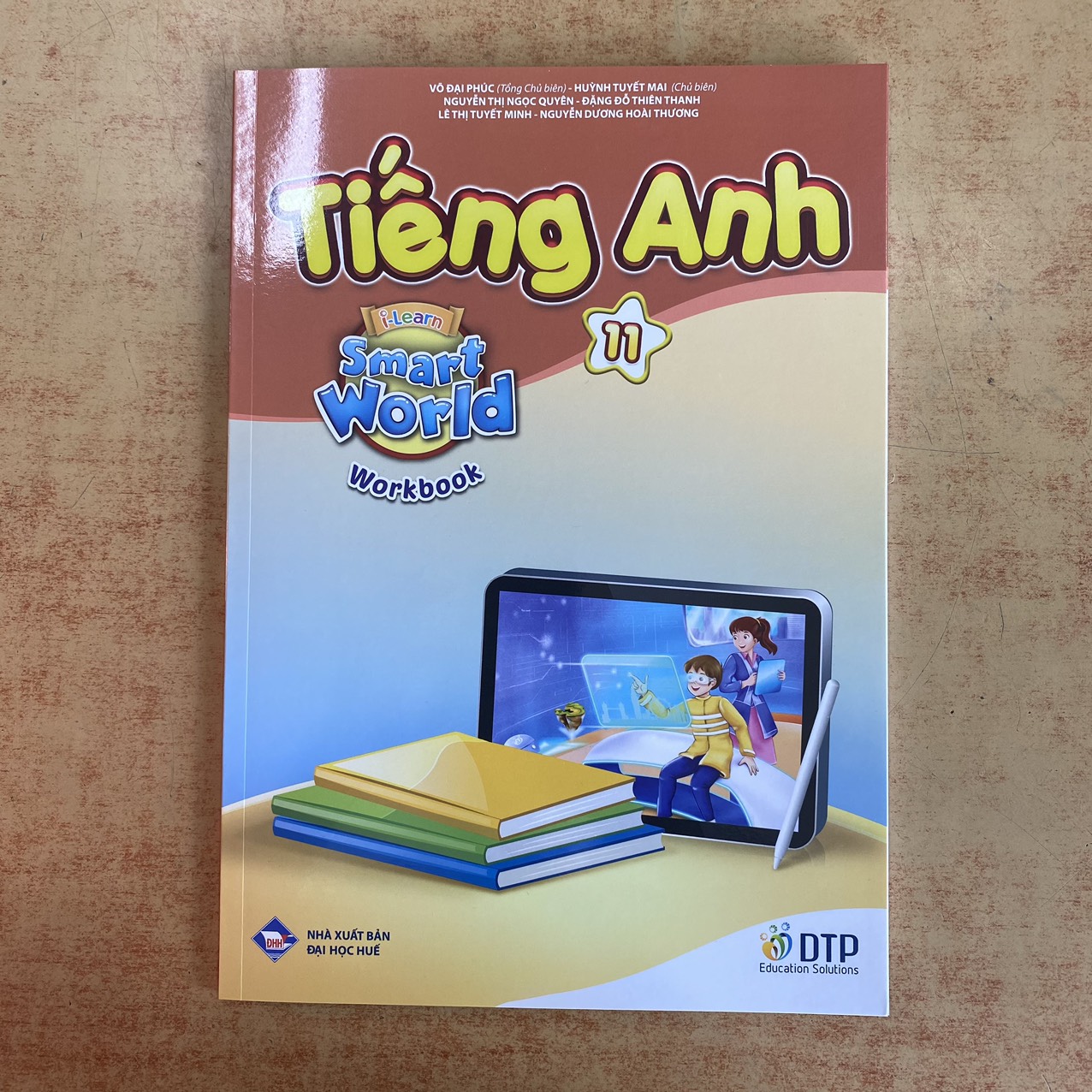 Tiếng anh 11 i-learn smart world