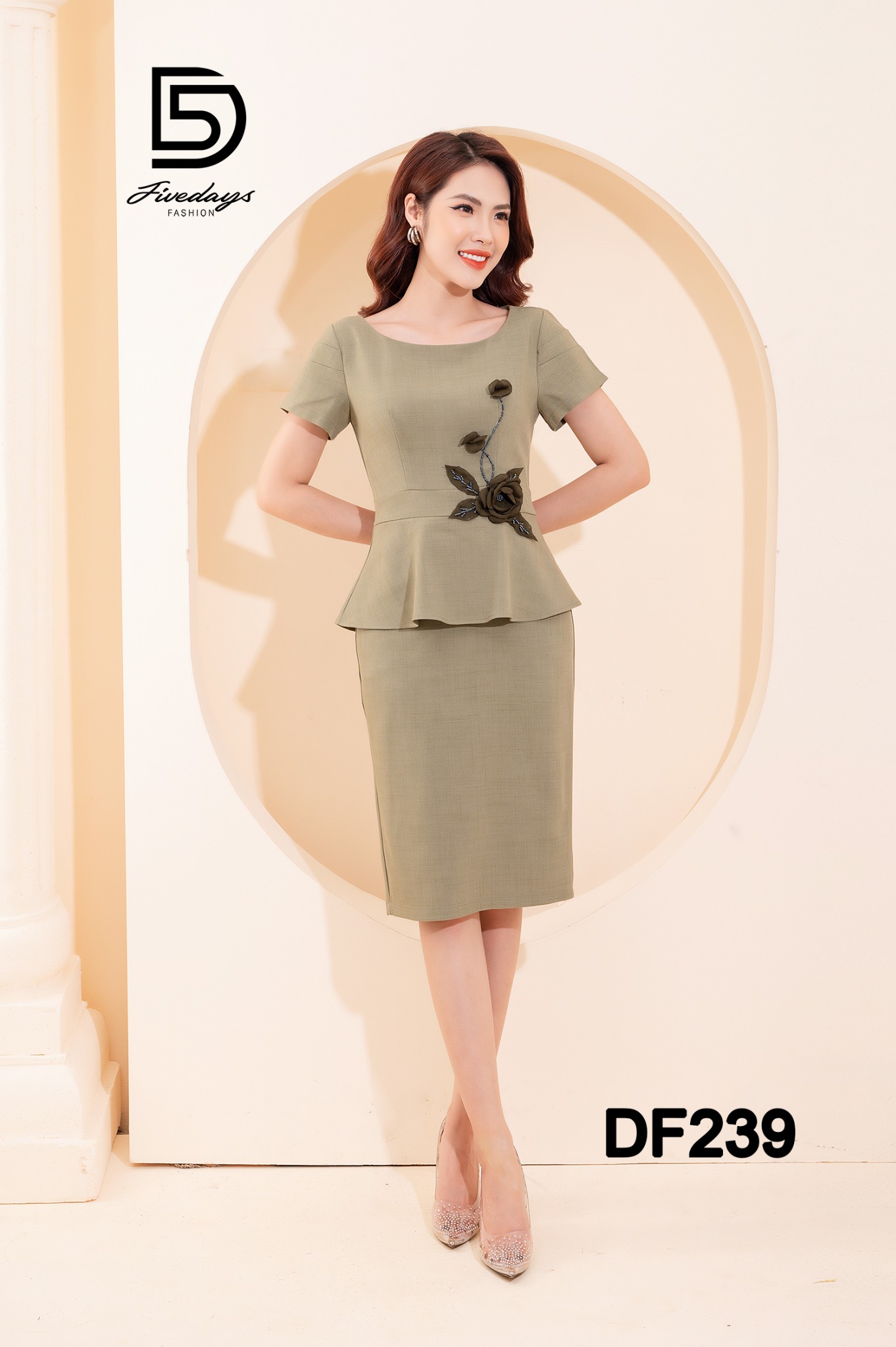 Đầm Peplum thêu eo cao cấp