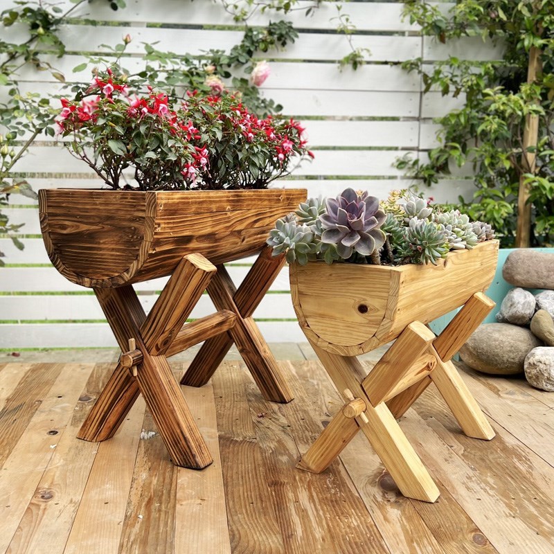 Chậu trồng cây bằng gỗ Keria X80, mẫu chậu trồng cây lớn và chịu được tải trọng nặng. Mẫu chậu trồng có thể quây thành vách, bờ rào trang trí
