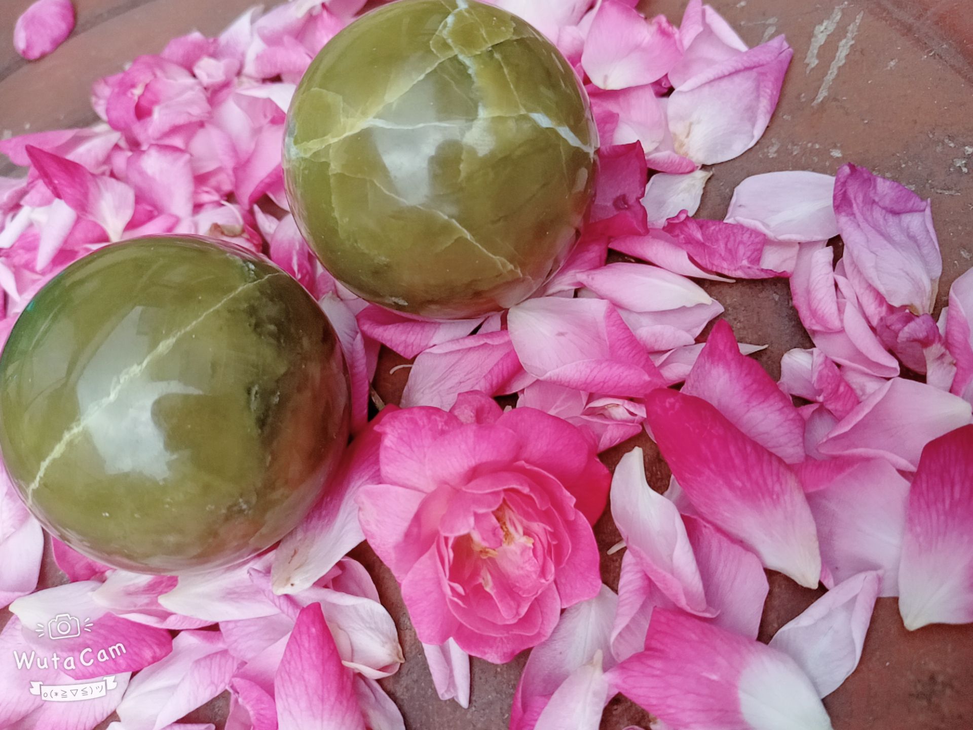 Cặp bi đá lăn tay thiên nhiên