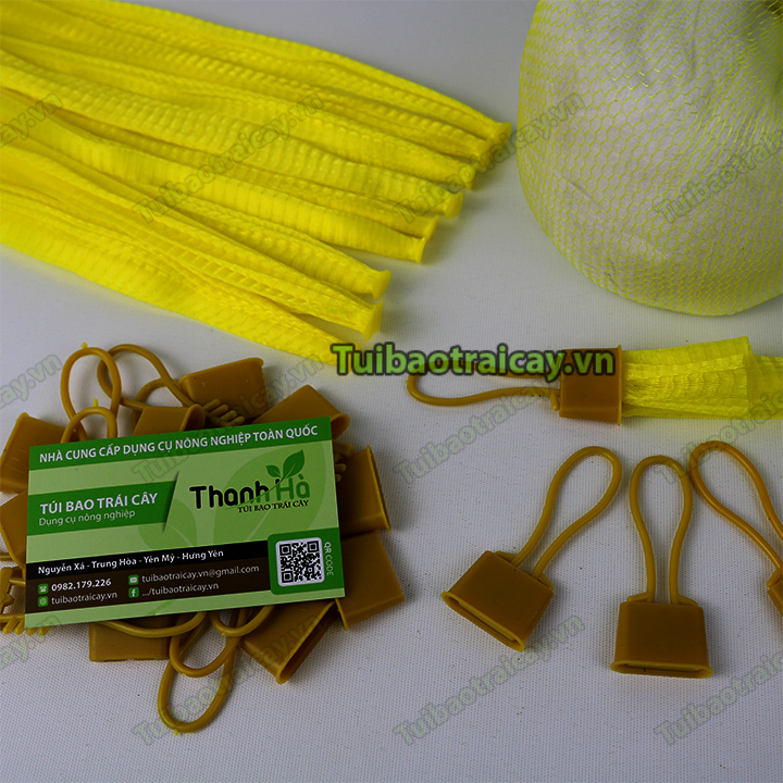 1kg túi lưới kèm khóa màu vàng dài 25cm