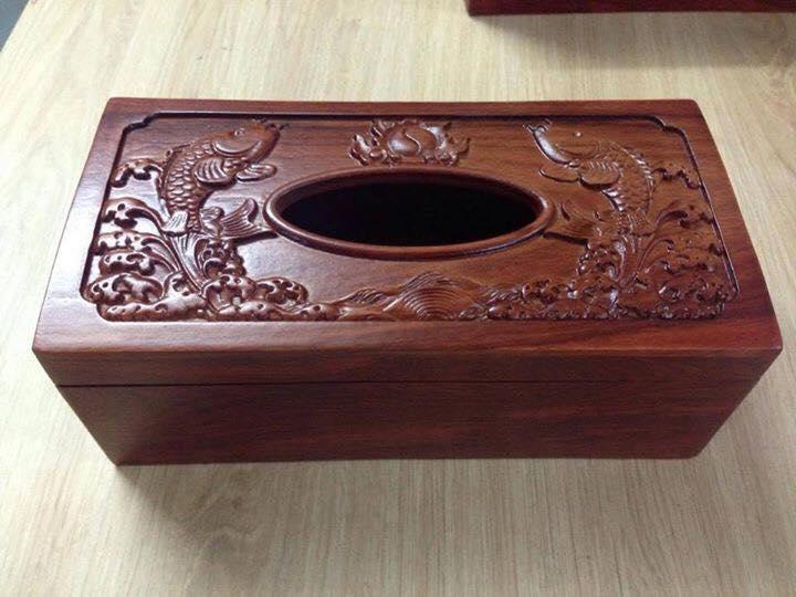 Hộp đựng giấy ăn cao cấp bằng gỗ hương ta 100% trạm họa tiết Cá Chép
