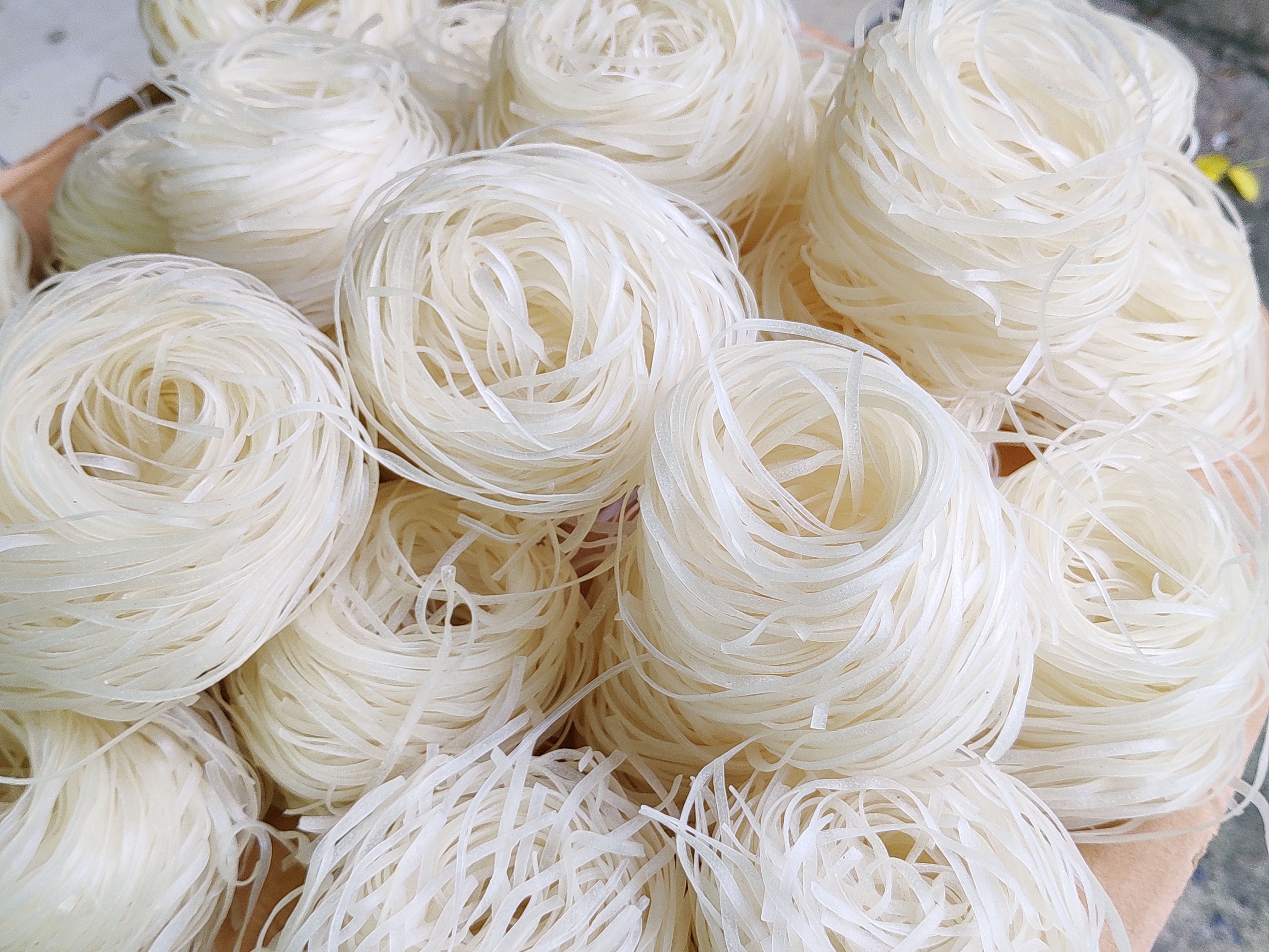 [HCM]Phở Gạo Khô Bình Định (41/1kg - 100% từ gạo - nhà làm dẻo dai thơm ngon)