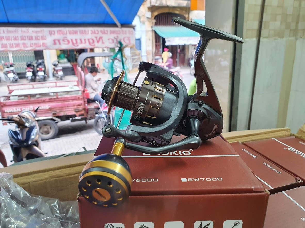 Máy Câu Deukio SW Full Kim Loại Đủ Size 2000 3000 4000 5000 6000 7000