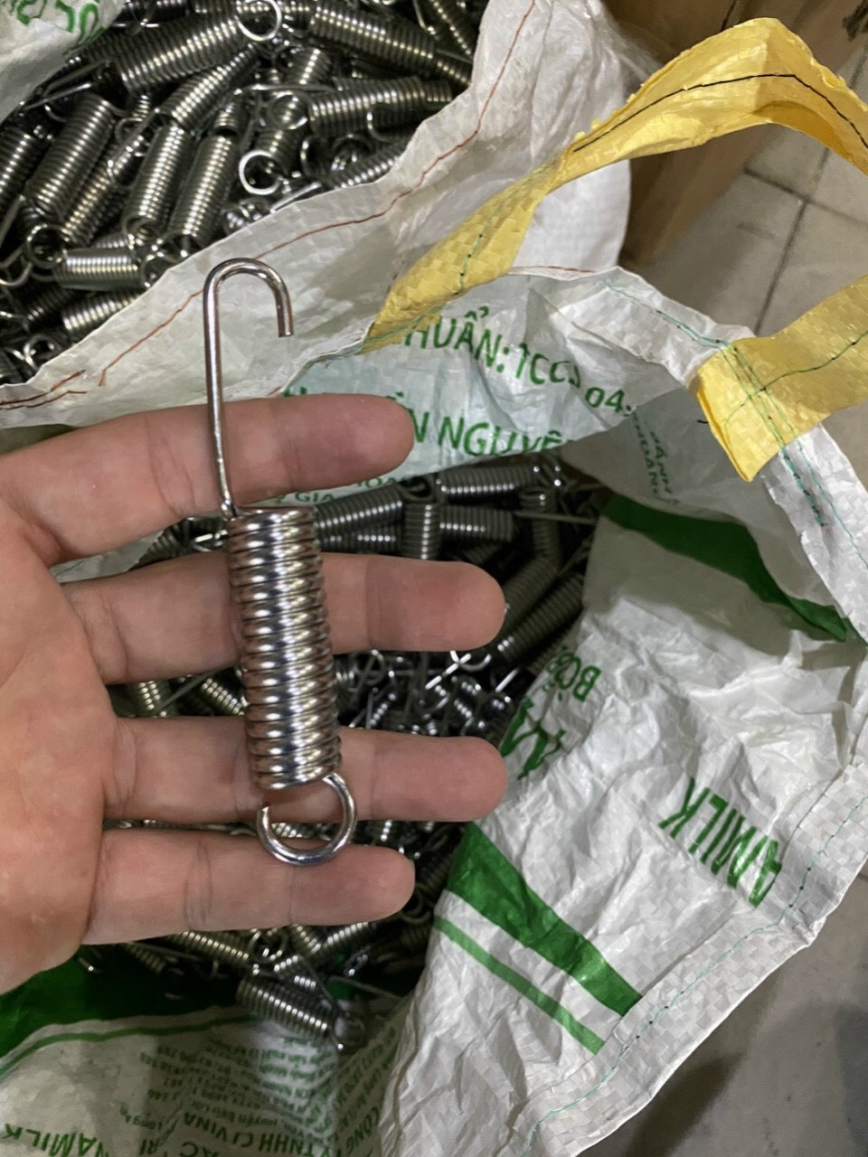Lò xo chống nghiêng Inox - Honda, Yamaha và Suzuki.