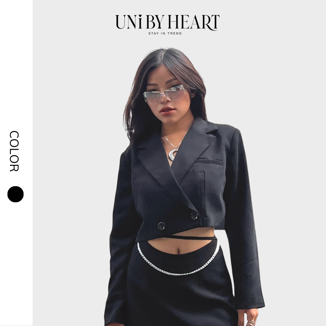 Áo blazer croptop nữ Kaylar Blazer màu đen dáng ngắn, chất liệu dày dặn - Uni By Heart