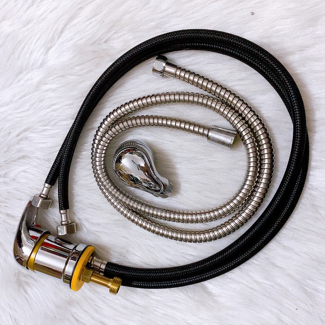 Gật gù vòi sen inox của bàn gội đầu , giường gội đầu