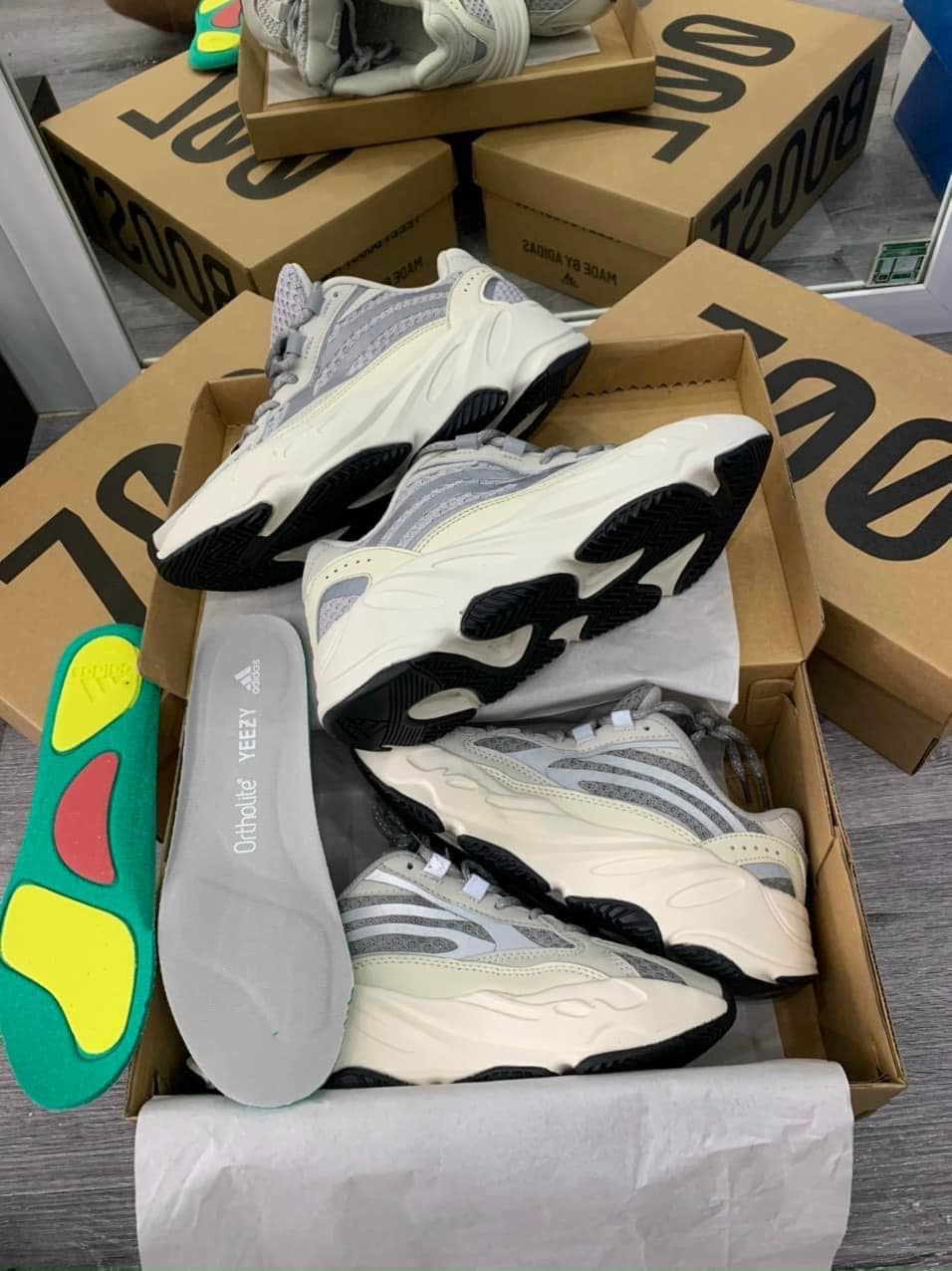 Giày thể thao/giày sneaker yz700 bản 11 bản trung