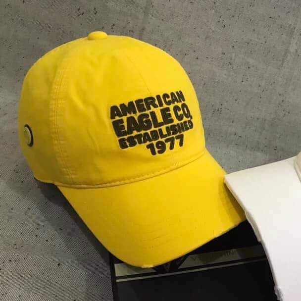 Mũ lưỡi trai xuất khẩu 1977(màu vàng )