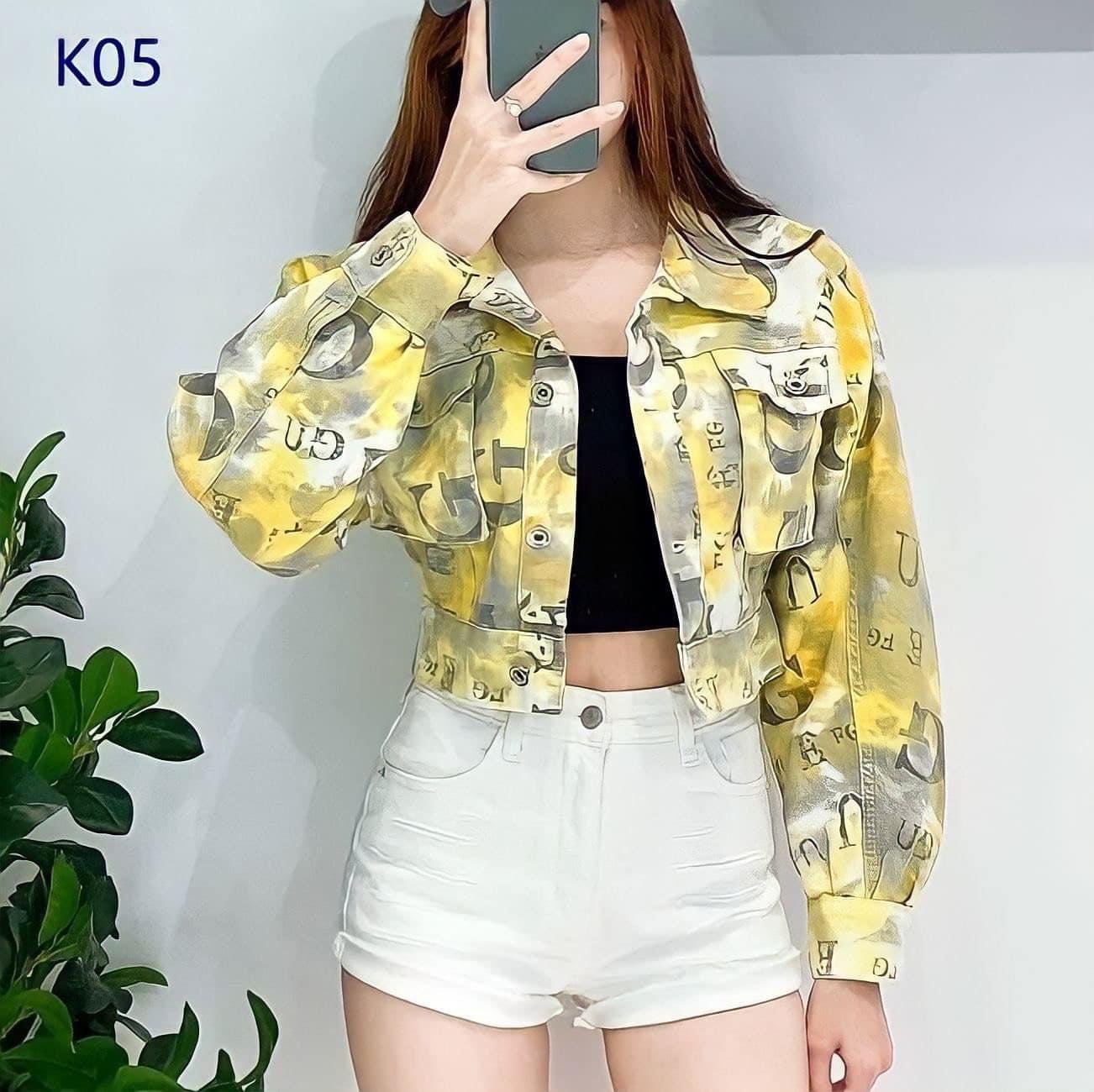 Áo khoác nữ hàng hiệu cao cấp Rosata áo khoác Jean nữ phong cách mới croptop dài áo 40cm free size K05