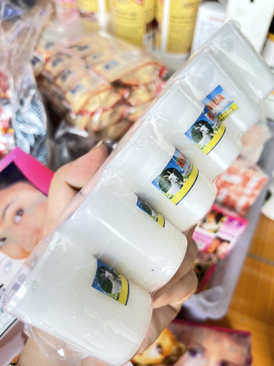 Sỉ lố kem chua trộn 12 hộp