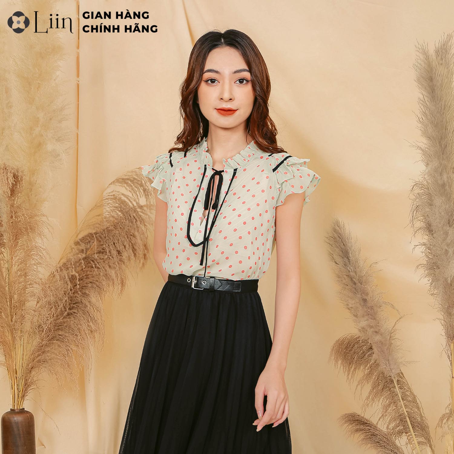 Áo kiểu nữ Linbi cộc tay cổ tàu màu xanh chấm bi Liin Clothing SM2719