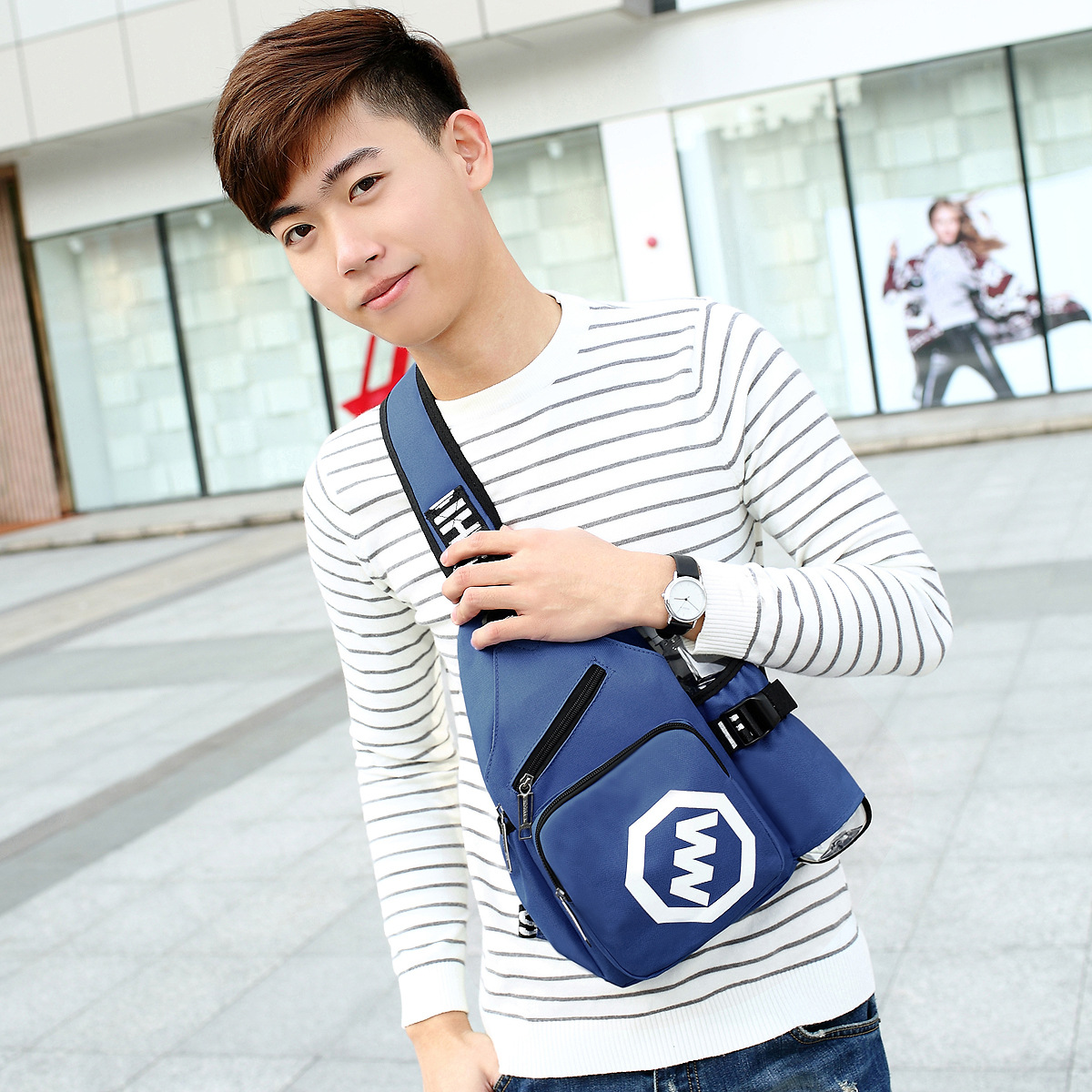 Túi Đeo Chéo Cá Tính HARAS HR127