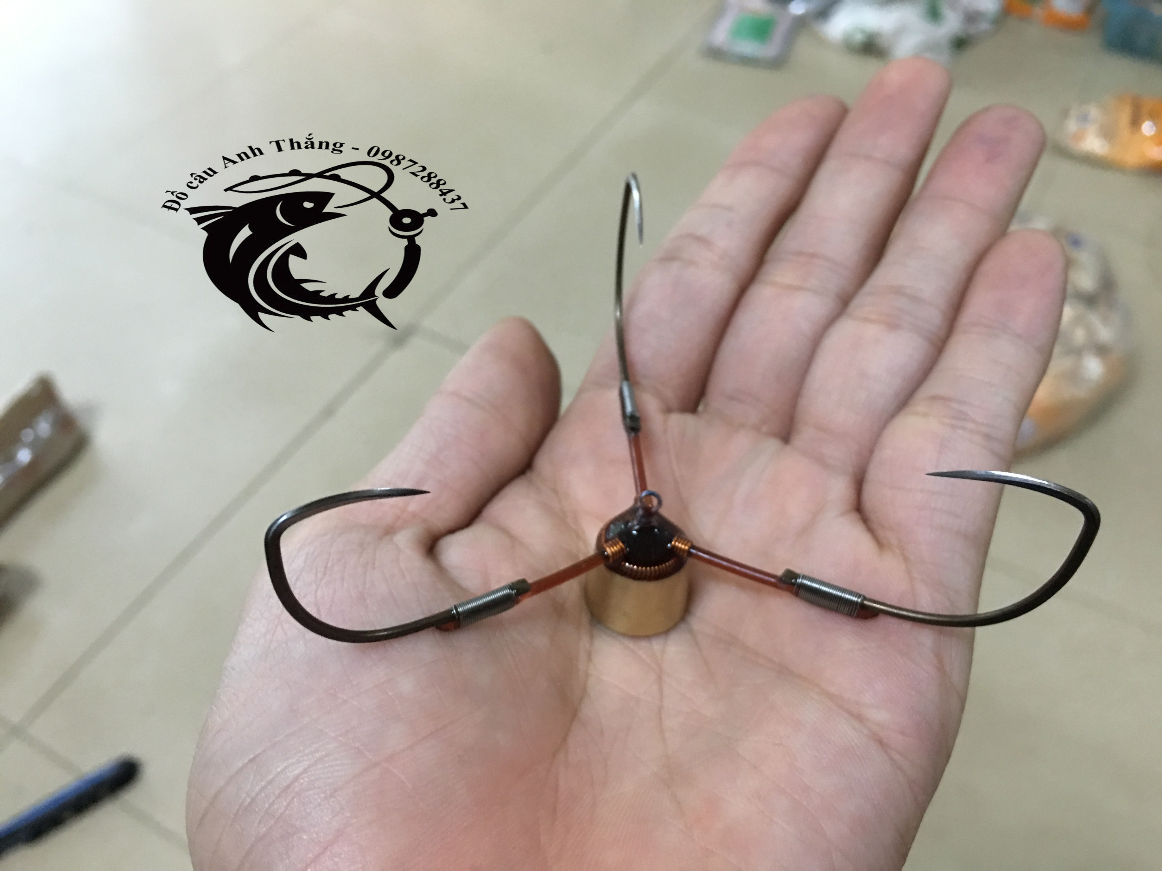 Lưỡi tam câu lục dáng Mác săn hàng thép Nga xịn