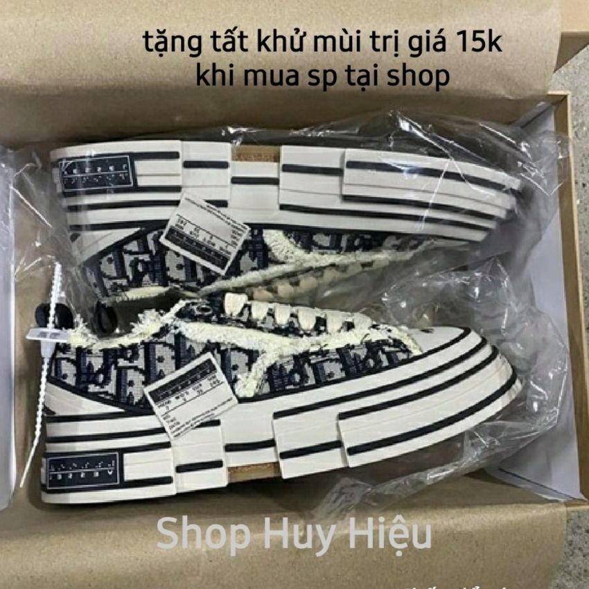 giày thể thao nam nữ đế đúc cao su cách điệu vải canvas vân GC viền tua rua đế cao 3cm tôn dáng hot nhất tại shop huy hiệu