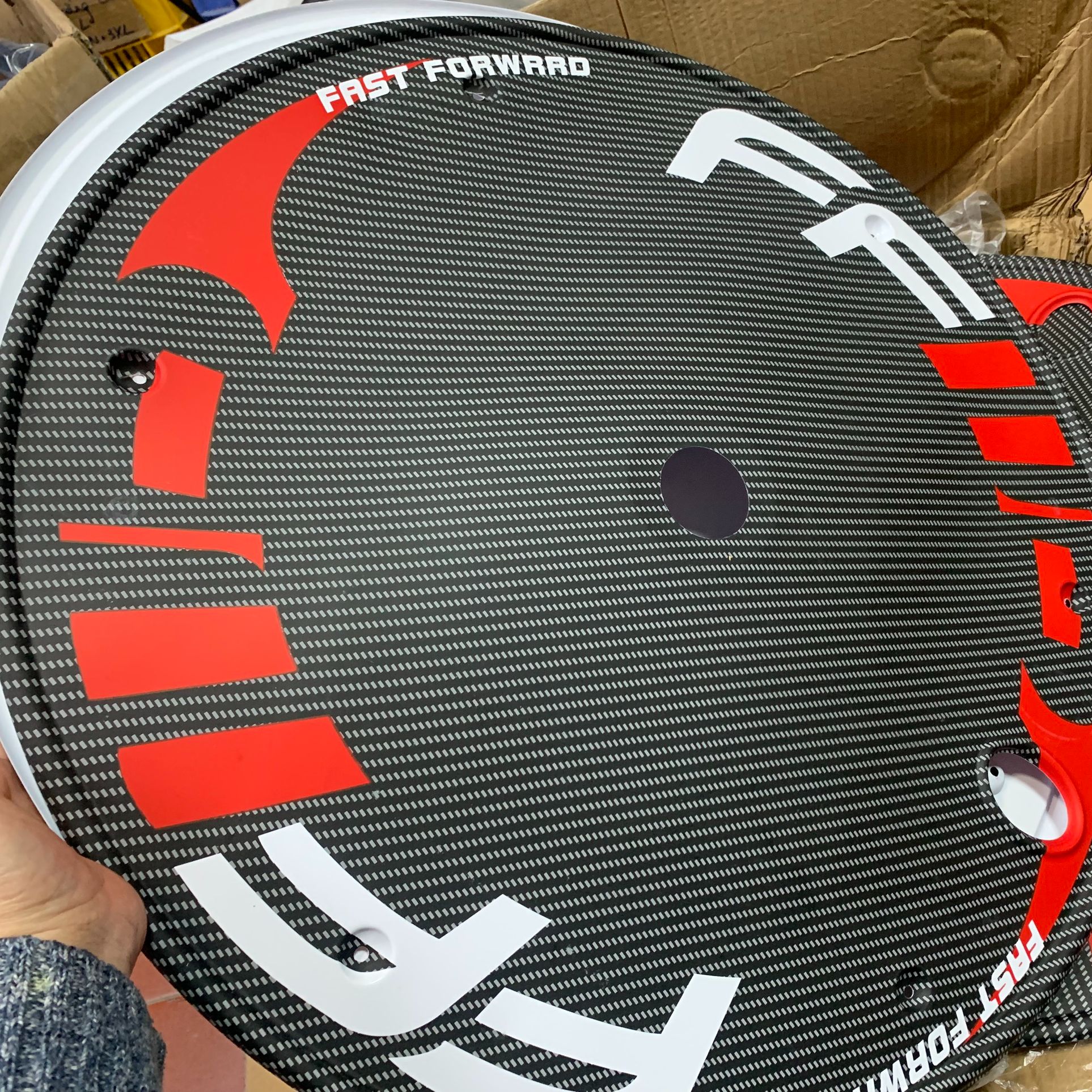  Ốp vành cho xe đạp Fixed Gear bánh 700C màu Đen vân carbon trắng đỏ 