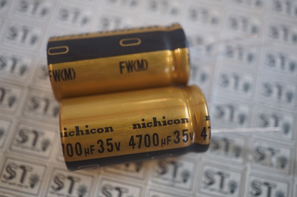 5 CON Tụ lọc âm ly Nichicon FW vàng 3300uF 25V 16x25mm mới chính hãng nhập khẩu Malaysia