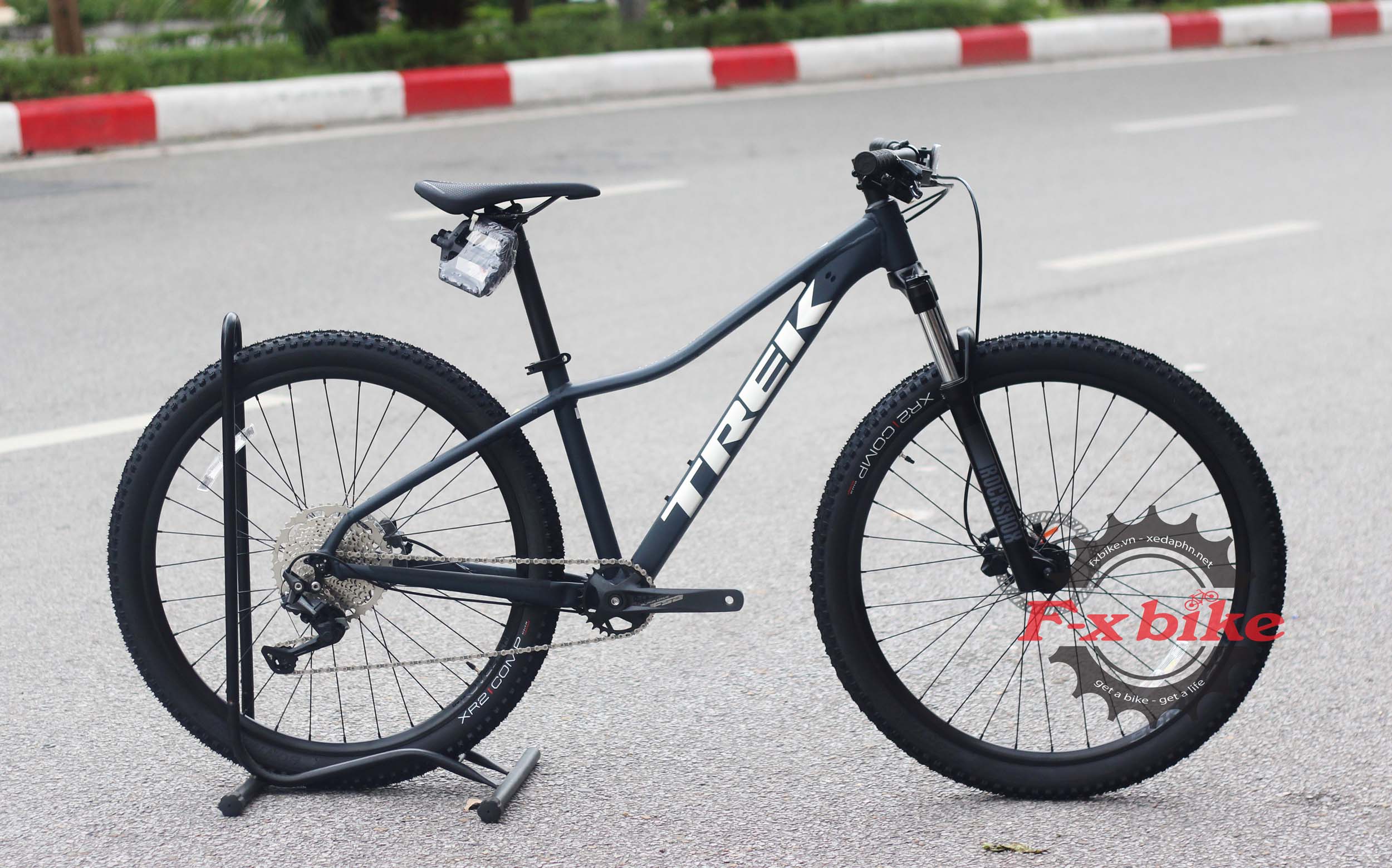 Xe đạp Trek Marlin 7 2022