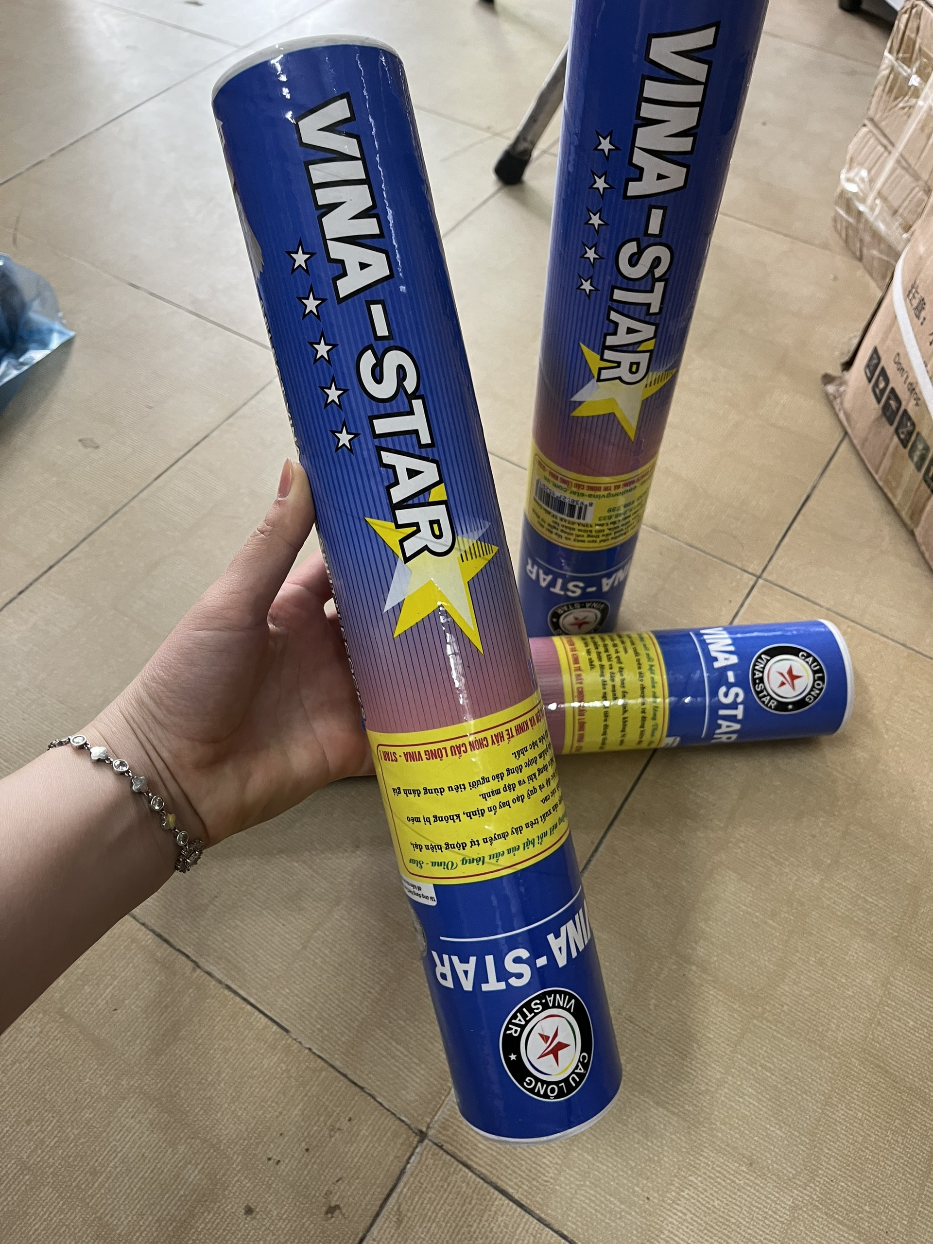 Ống cầu lông vina star xanh loại 2