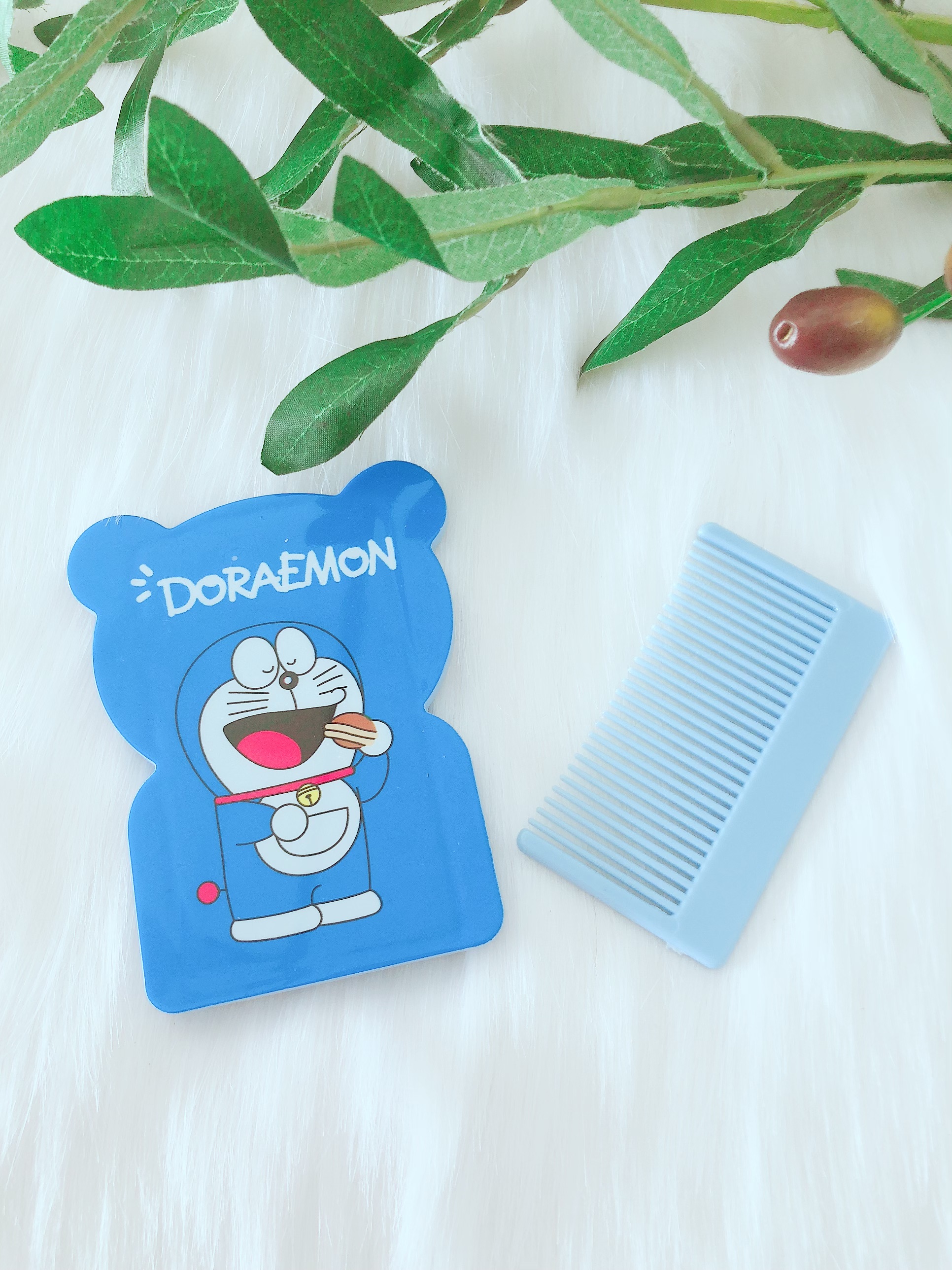Bộ gương lược bỏ túi size 9*7, mẫu Đôraemon, xinh lắm khách ơi!
