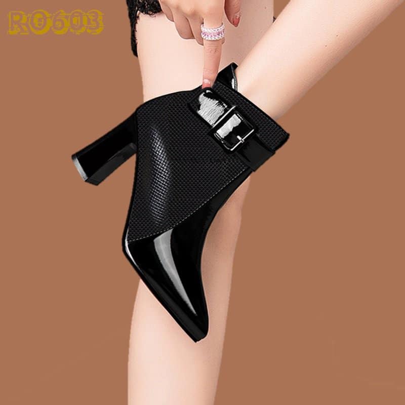 Giày bốt nữ cao gót 8cm giày boot cổ cao thời trang hàng hiệu Rosata da PU lì RO603