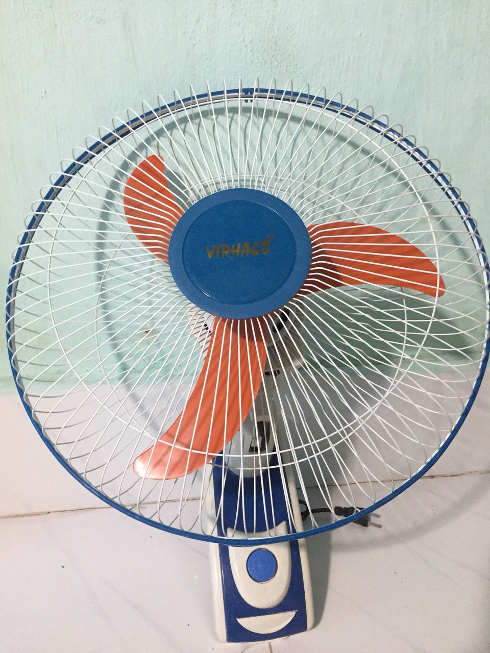 [HCM]Quạt treo tường sãi cánh 4 tấc