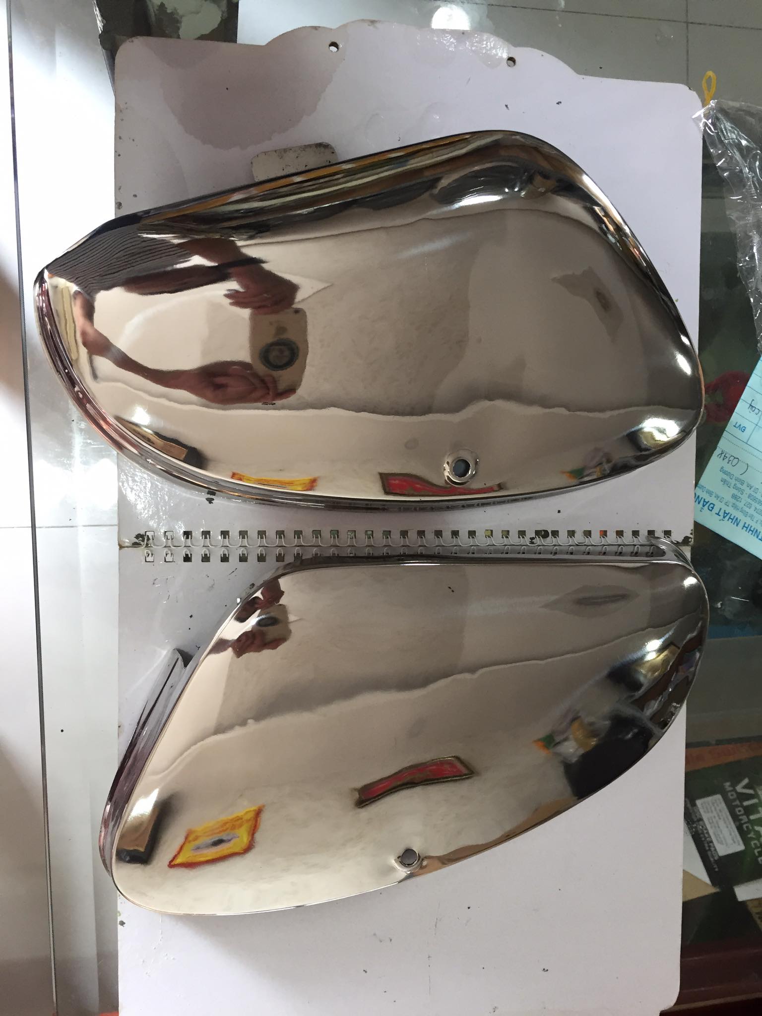 cặp nắp cốp bằng inox cho honda cub cánh én 79+81+86