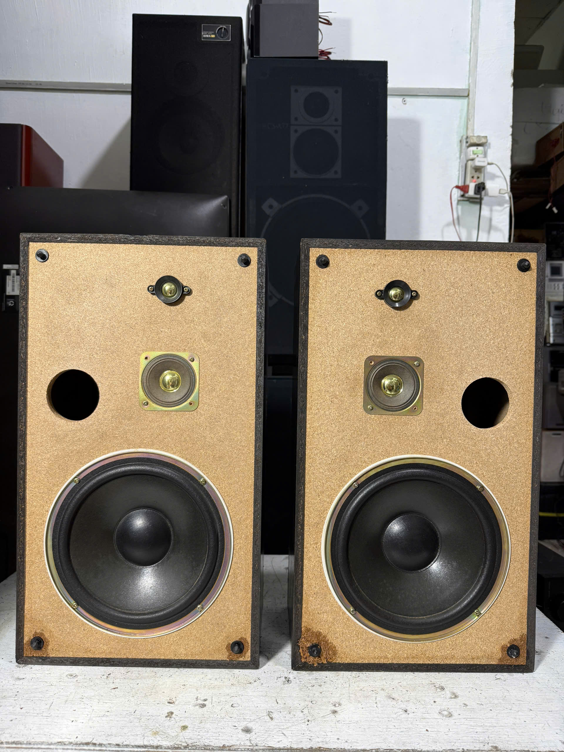 Bán cặp loa nghe nhạc Victor SP - E1100S đẹp keng hát còn tốt bass 23cm (2025) Bãi nhật về