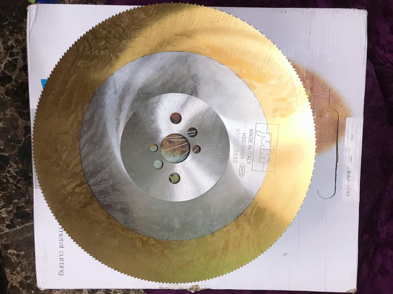 LƯỠI CẮT SẮT THÉP GIÓ JULIA 300 X 2.0 X 32MM