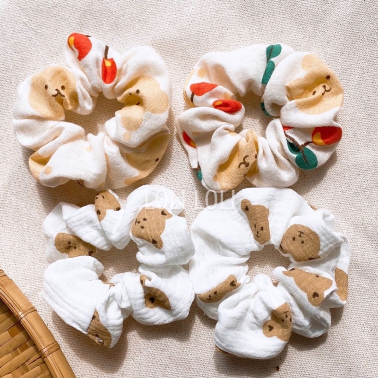 Scrunchies cột tóc, buộc tóc tiểu thư hình gấu màu be dễ thương