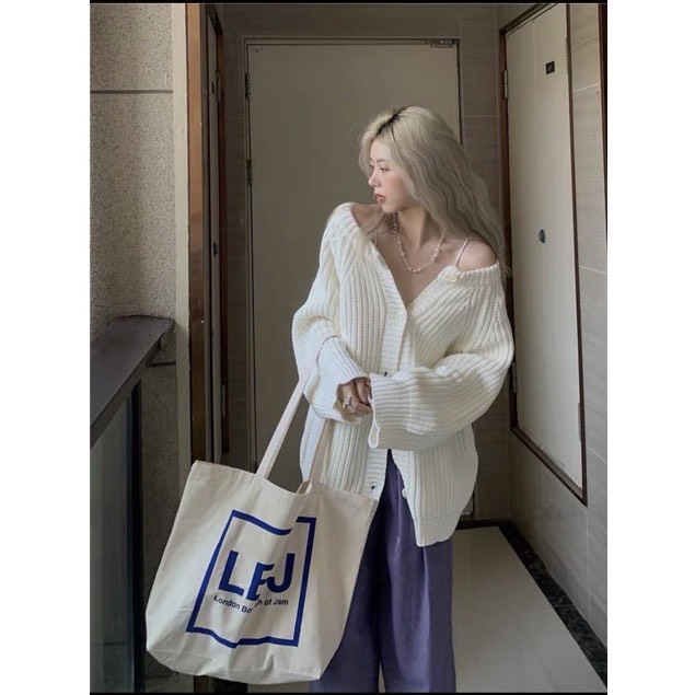 Áo len cổ tim cúc to mặc được 3 kiểu phong cách UlzzangStyle mã Aolencucto42